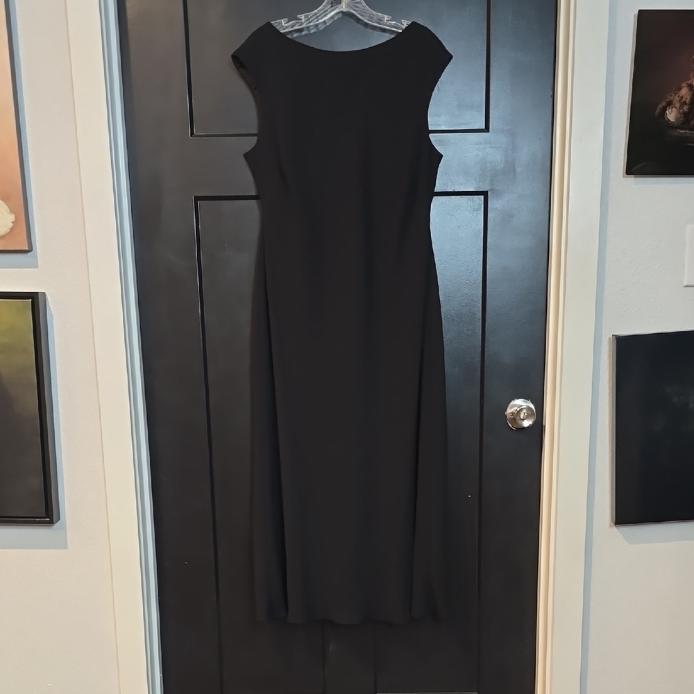 Jones New York Classic Black Midi Dress